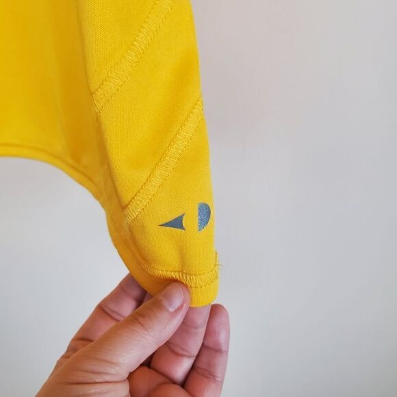 Grand Slam Performance 1/4 Zip Yellow & White Tank - Picture 4 of 7